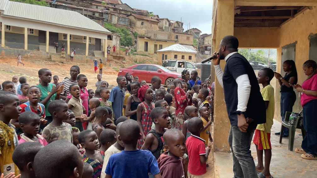 Precious Hope Crest community outreach at Aria Road, Enugu